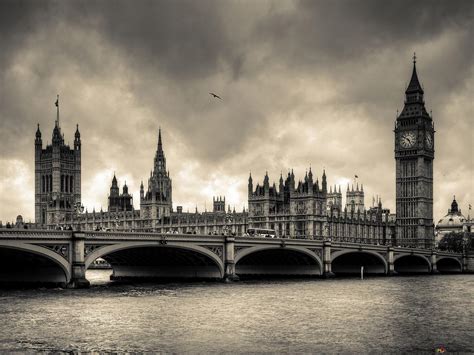 London old vintage city 4K wallpaper download