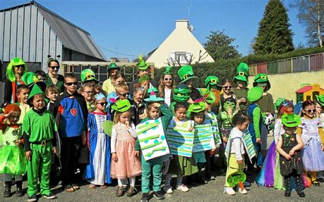 N D Du Guelhouit Les Coliers Font Leur Carnaval Melrand