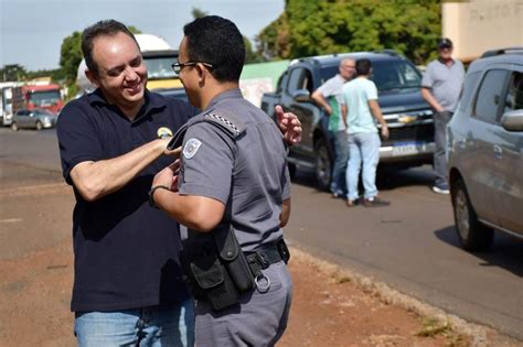 Col Mbia Prefeito Tuta Participa Da Manifesta O Pac Fica Pedindo A