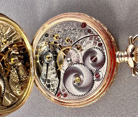 Elgin National Watch Co Solid 14k Gold Pocket Watch In Mint Condition For Sale At 1stdibs 14k