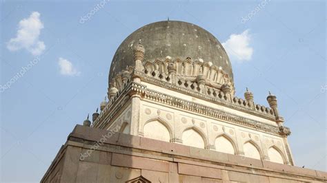 Las Tumbas Qutb Shahi Se Encuentran En Hyderabad India Y Contienen Las