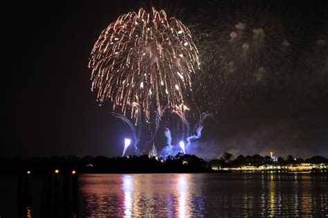 Photos: Fireworks from a little-known beach area at the Polynesian Resort - Disney Diary