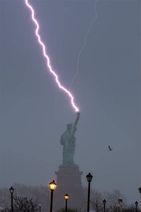 Photographer Captures Statue Of Liberty Getting Zapped By Lightning