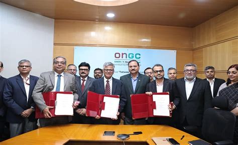 ongc formalizes offshore energy pact  oalp ix marking  phase