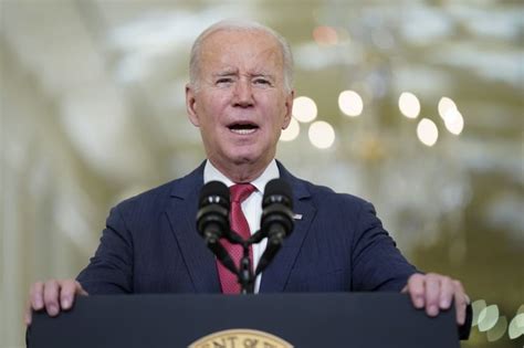 Biden Signs 165 Trillion Spending Bill Including Aid To Ukraine Wsj