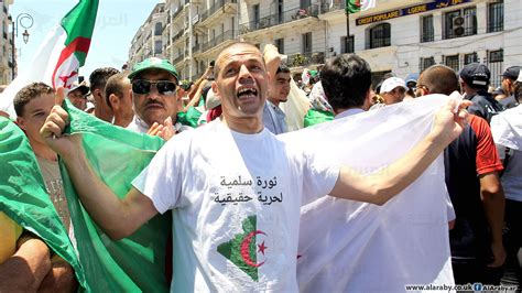 حراك الجزائر يتهم النظام باستغلال الهدنة الصحّية للتصعيد الأمني