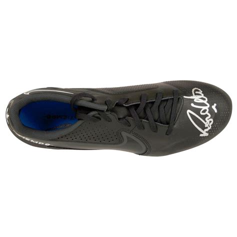 Ronaldo Nazario Signed Soccer Cleat (Beckett) | Pristine Auction