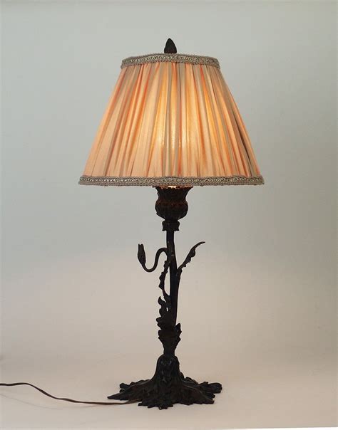 Proantic: Art Nouveau Bronze Table Lamp