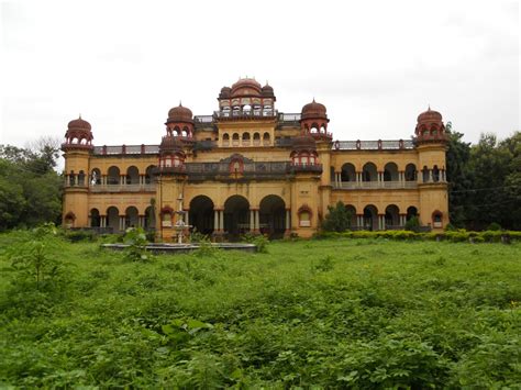 Orissa Tourism Places : An Inside View: Sailashree Palace - Balangir ...