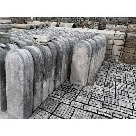 Kilometer Stones At Best Price In India