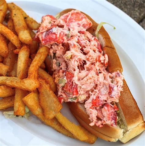 Lobster Roll - Menu - Dog Watch - Cafe in CT