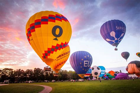 Canberra Balloon Spectaculer 2015 Canberra Balloons Spectacular