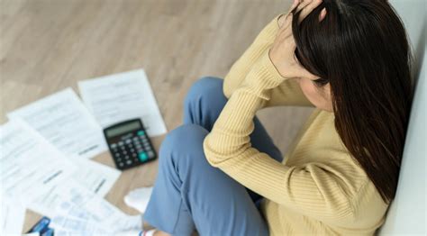 How to Handle Financial Stress During Uncertain Economic Times