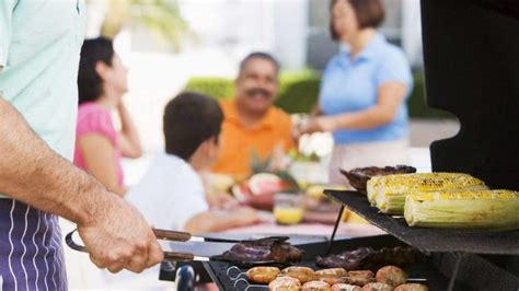 10 trucos para hacer un buen asado en Año Nuevo y disfrutarlo en familia