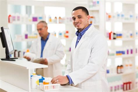 8 Different Types Of Jobs For Pharmacists Career Opportunities