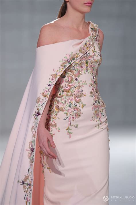 Pale pink silk crêpe cady gown Splendid dress Fashion Fashion week