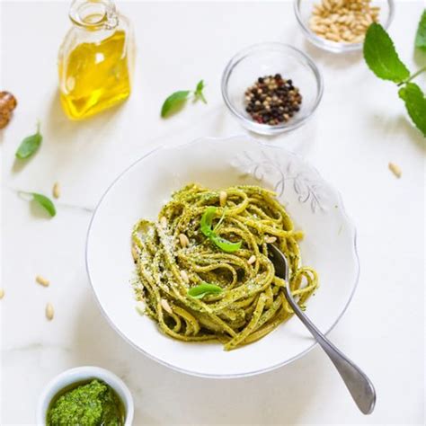 Pâtes Au Pesto De Basilic Recette Italienne Et Vidéo Un Déjeuner De