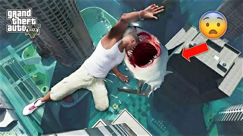 Franklin Try To Survive Scary Megalodon Attack In Gta 5 😱 Biggest Shark Attack Gta 5 Tamil