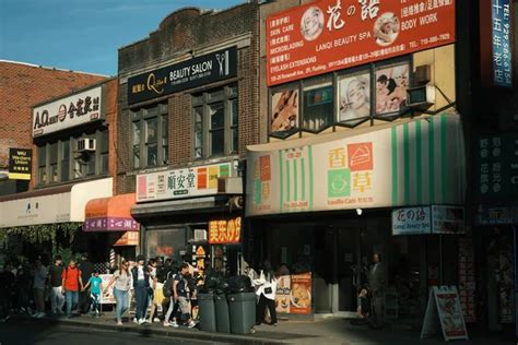 main street flushing queens stock  royalty  main street