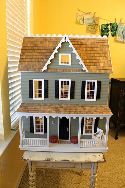 It's A Wannabe Decorator's Life: Pretty Little Dollhouse | Diy dolls ...