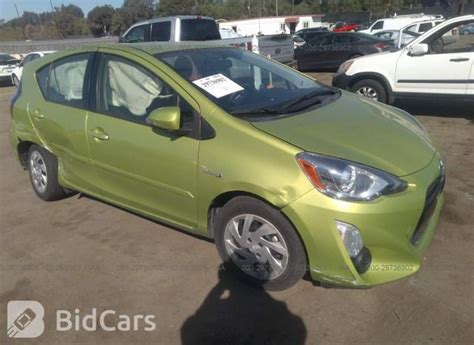 Toyota Prius Four Jtdkn Du F Bid History Bidcars