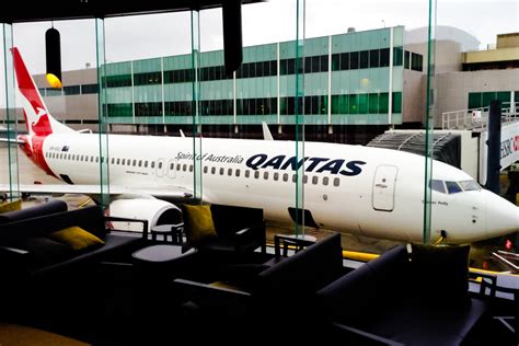 Qantas B737 800 Melbourne To Canberra Economy Flight Review September