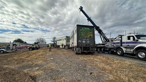 Interstate 64 Exit At Nitro Reopens After Tractor Trailer Crash