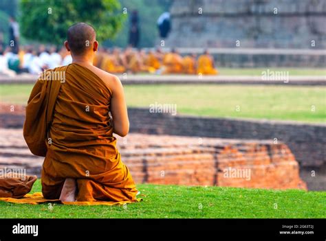 Kneeling Prayer Hi Res Stock Photography And Images Alamy