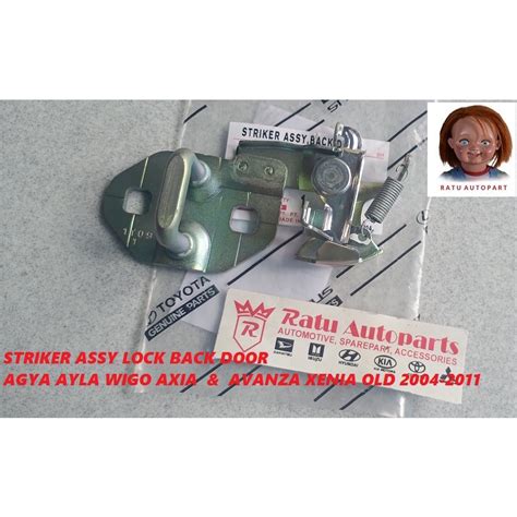 Jual STRIKER ENGSEL LOCK PINTU BAGASI BELAKANG AVANZA XENIA OLD AGYA