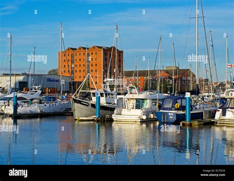 Hull Marina Humberside East Yorkshire England Uk Stock Photo Alamy