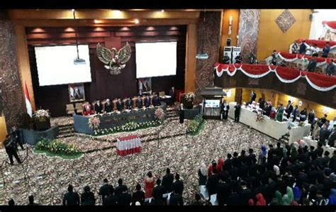 Resmi Dilantik 120 Anggota Dewan Jatim Berkasnews Com