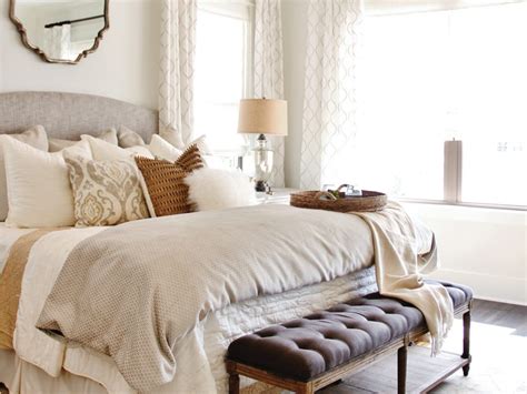 Rustic + Chic Bedroom - Cottage style decorating, renovating