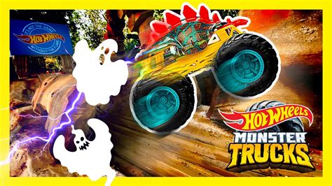 TUNNEL OF TERROR EPIC MONSTER TRUCKS RACE Monster Trucks