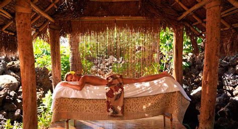 Best Hawaiian Resorts for Island-Style Spa Treatments