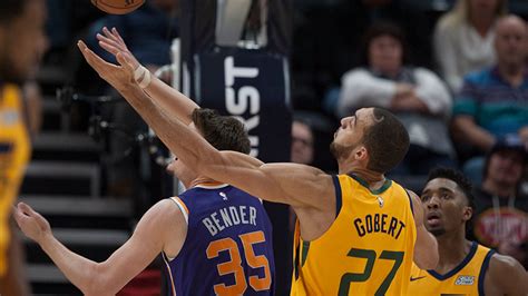 Gobert Notches Double Double In First Half Against Suns