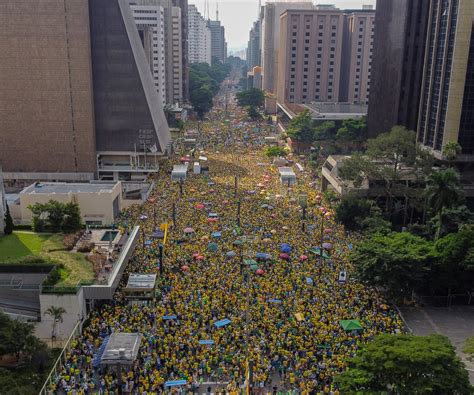 ‘ato Pela Democracia Reuniu 750 Mil Pessoas Na Avenida Paulista