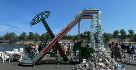 artwork  plastic spewing machine unveiled  paris talks