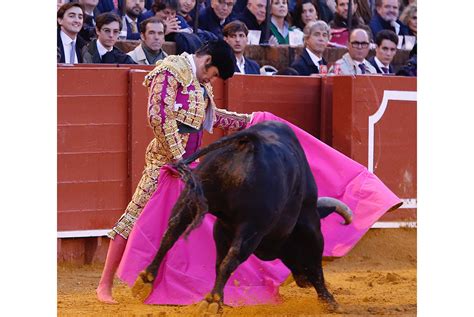 Toros Oreja Para Castella Y Roca Rey En Un Domingo De Resurrecci N