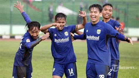 Persib Bandung Resmi Perpanjang Kontrak Beckham Putra Nugraha Sampai