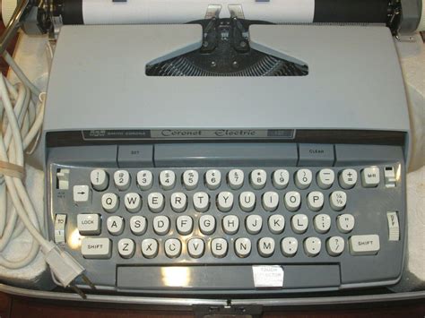 Rare Cursive Smith Corona Electric Coronet 12 Grey Typewriter Script