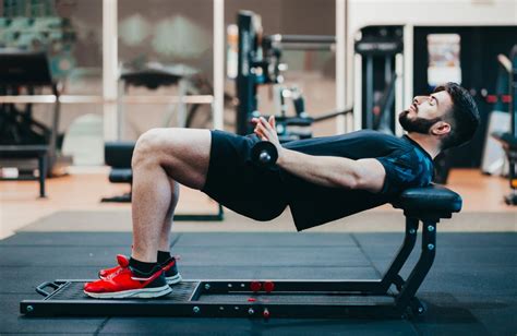 How To Do Hip Thrusts Correctly Benefits And Muscle Worked