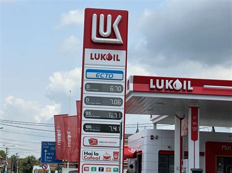 Luna iunie a adus scumpiri mici și dese la carburanți Care este prețul