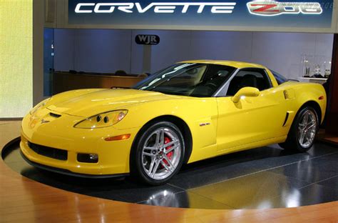 MUSCLE CAR COLLECTION : 2005 Chevrolet Corvette Z06