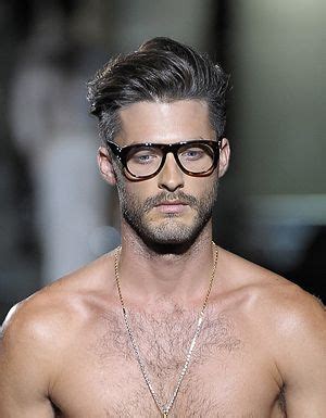 Cool Hairstyles For Men With Glasses Ideas And Pictures Latest