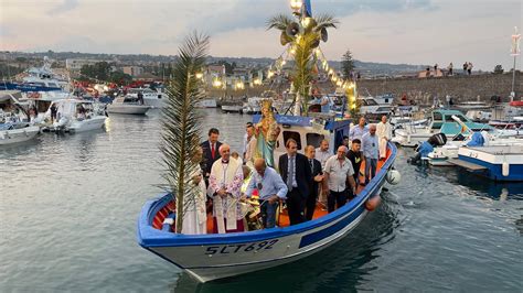 Festa Madonna Di Ognina Catania A Bammina Torna Tra La Sua