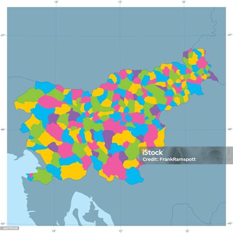 斯洛維尼亞 向量地圖 彩色行政區劃向量圖形及更多剪貼畫圖片 剪貼畫 國家 地域 圓形 Istock