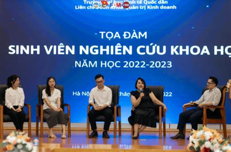 Tọa đàm Chia Sẻ Kinh Nghiệm Nghiên Cứu Khoa Học 2022 Khoa Quản Trị