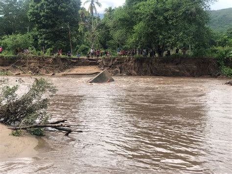 Lluvias Provocan Colapso Del Puente Entre Vaca Y Cumanacoita