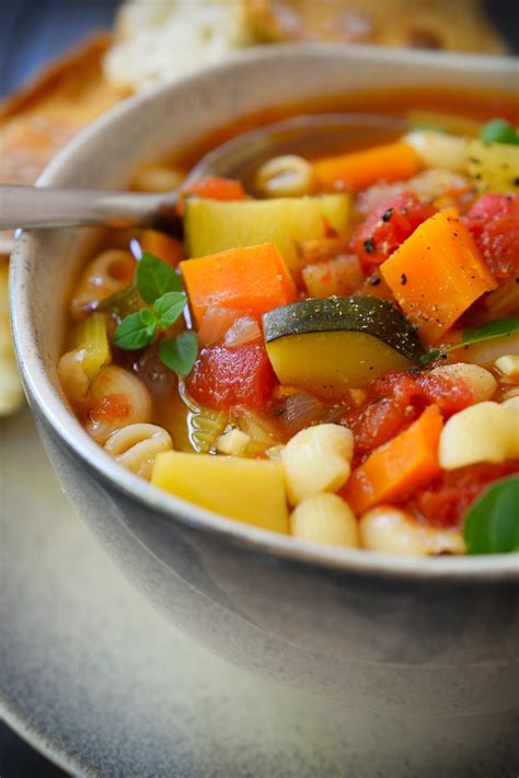 Sopa Minestrone Vegana Cilantro And Citronella