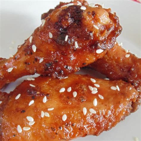 Crispy Honey Sriracha Chicken Wings Recipe